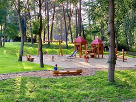 Zona de juegos infantil al aire libre