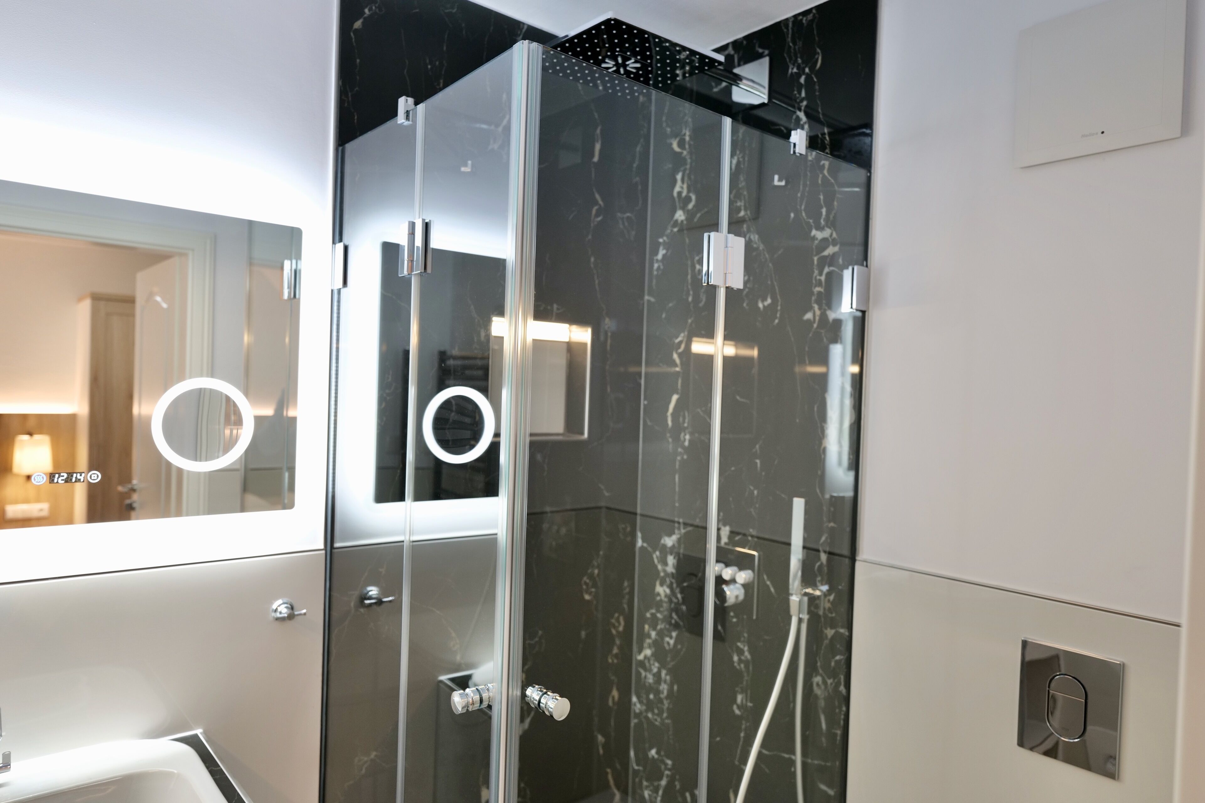 comfort single room | bathroom | shower, hair dryer, towels