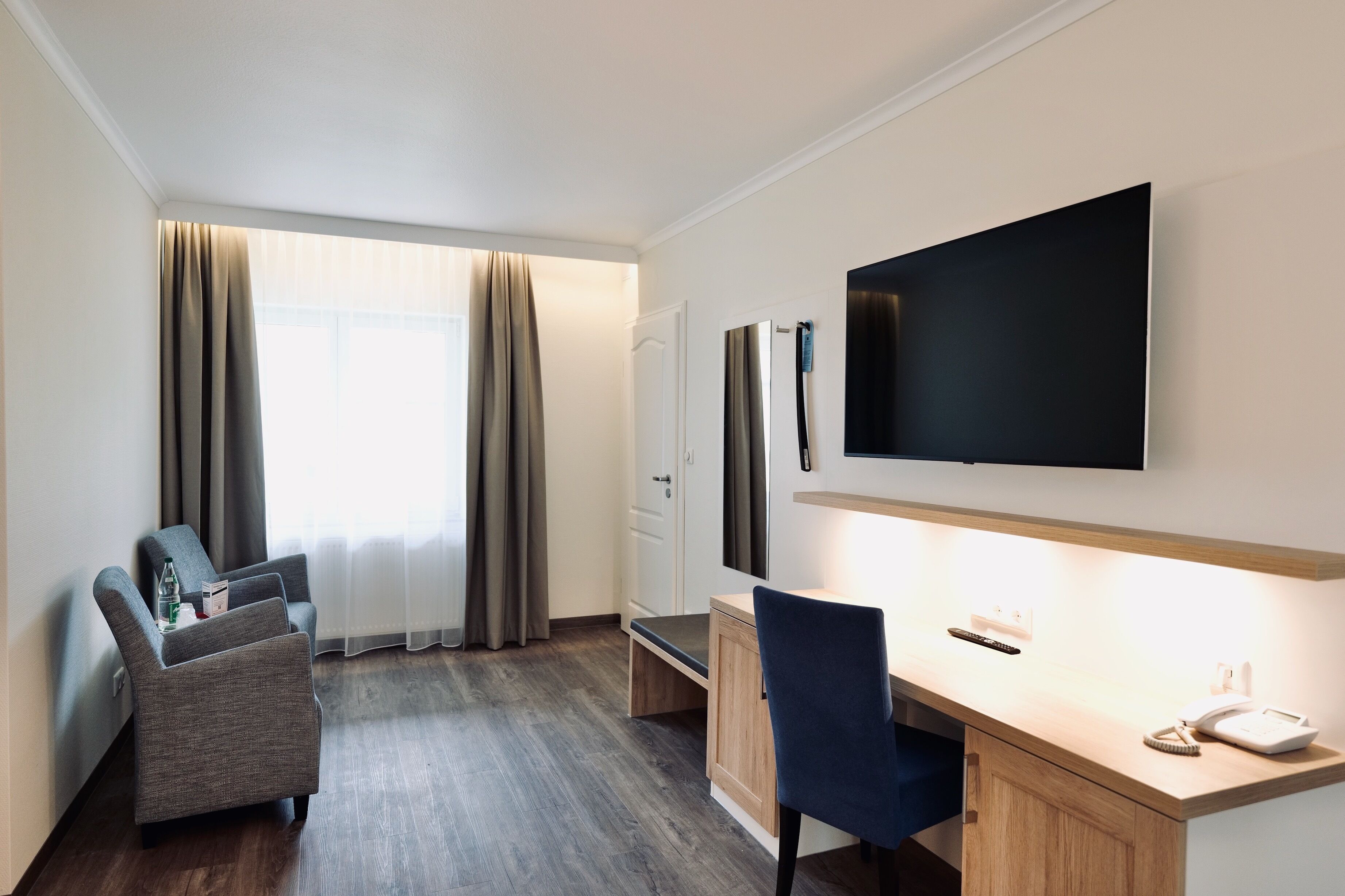 comfort double room | hypo-allergenic bedding, desk, free cots/infant beds, free wifi