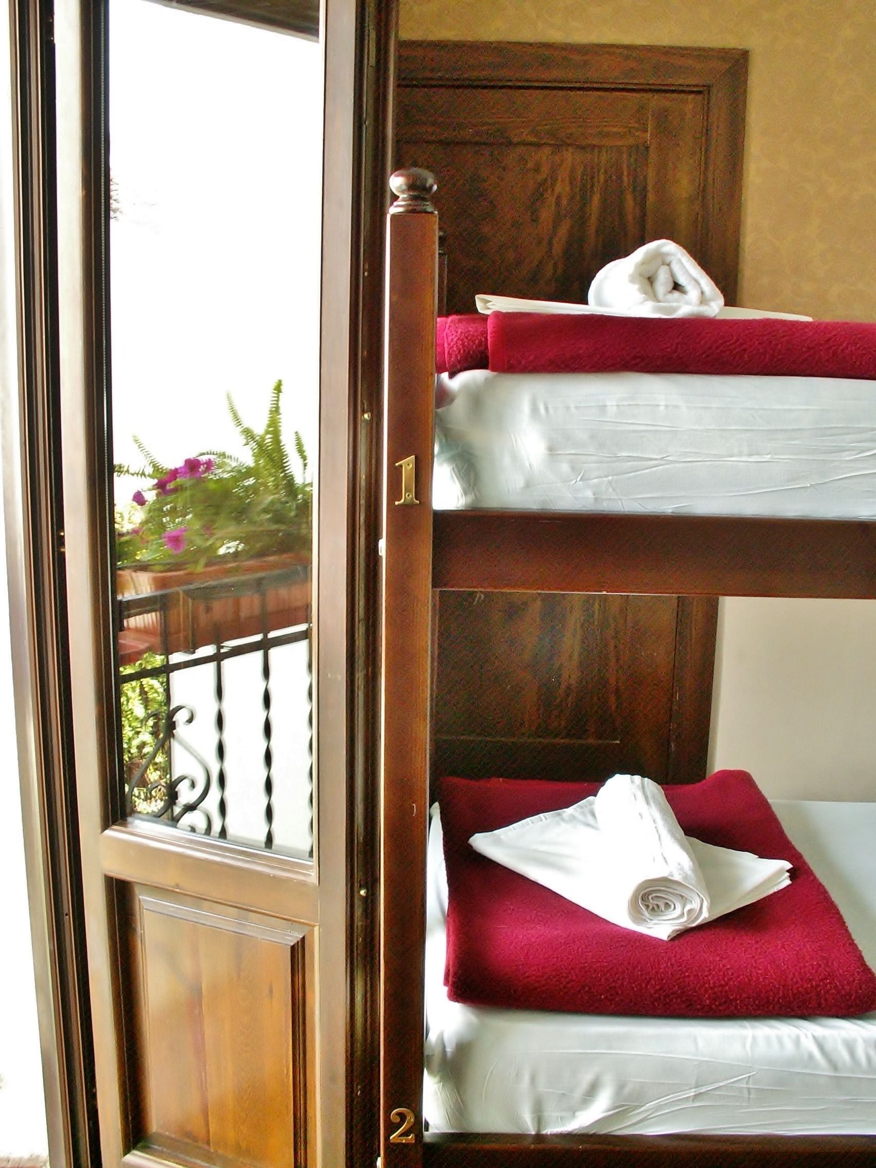 Photo - Oasis Backpackers' Hostel Granada