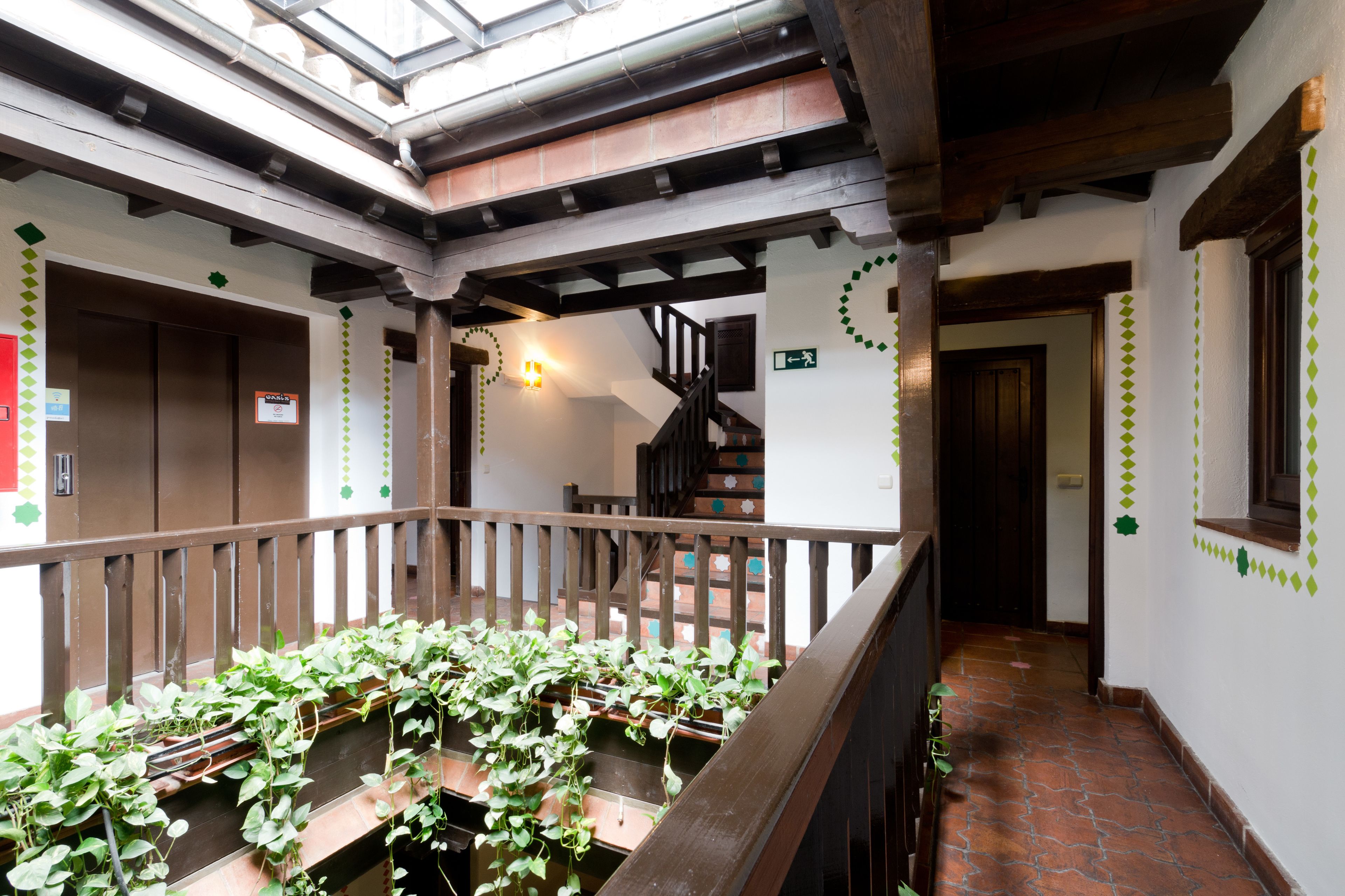Photo - Oasis Backpackers' Hostel Granada