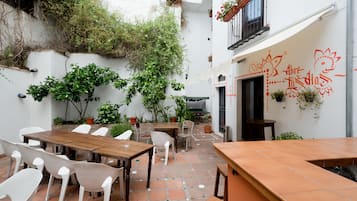 Bar (en el alojamiento)