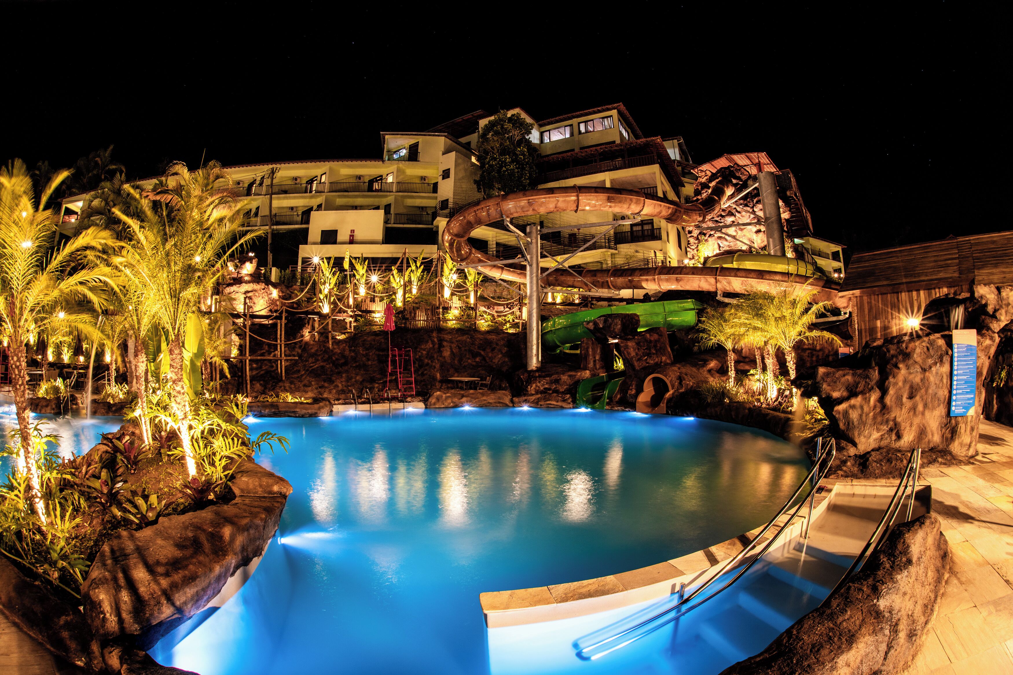 Piscina interna, piscina externa