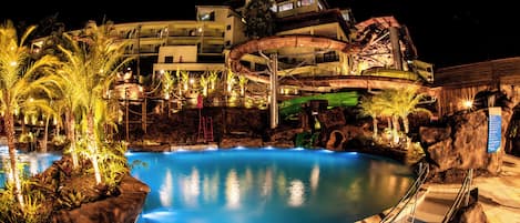 Indoor pool, outdoor pool