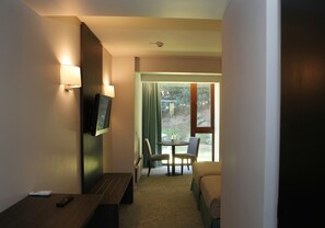 Habitación doble superior, 2 camas individuales | Vistas desde la habitación