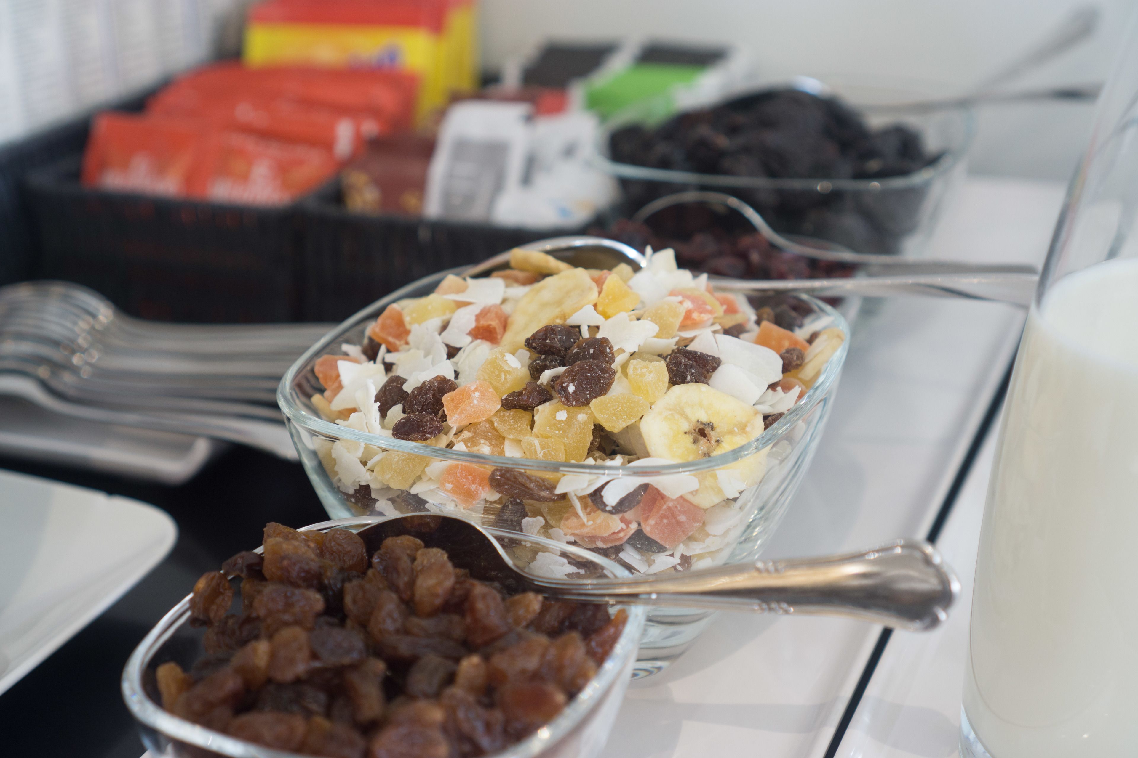 daily continental breakfast (eur 12 per person)