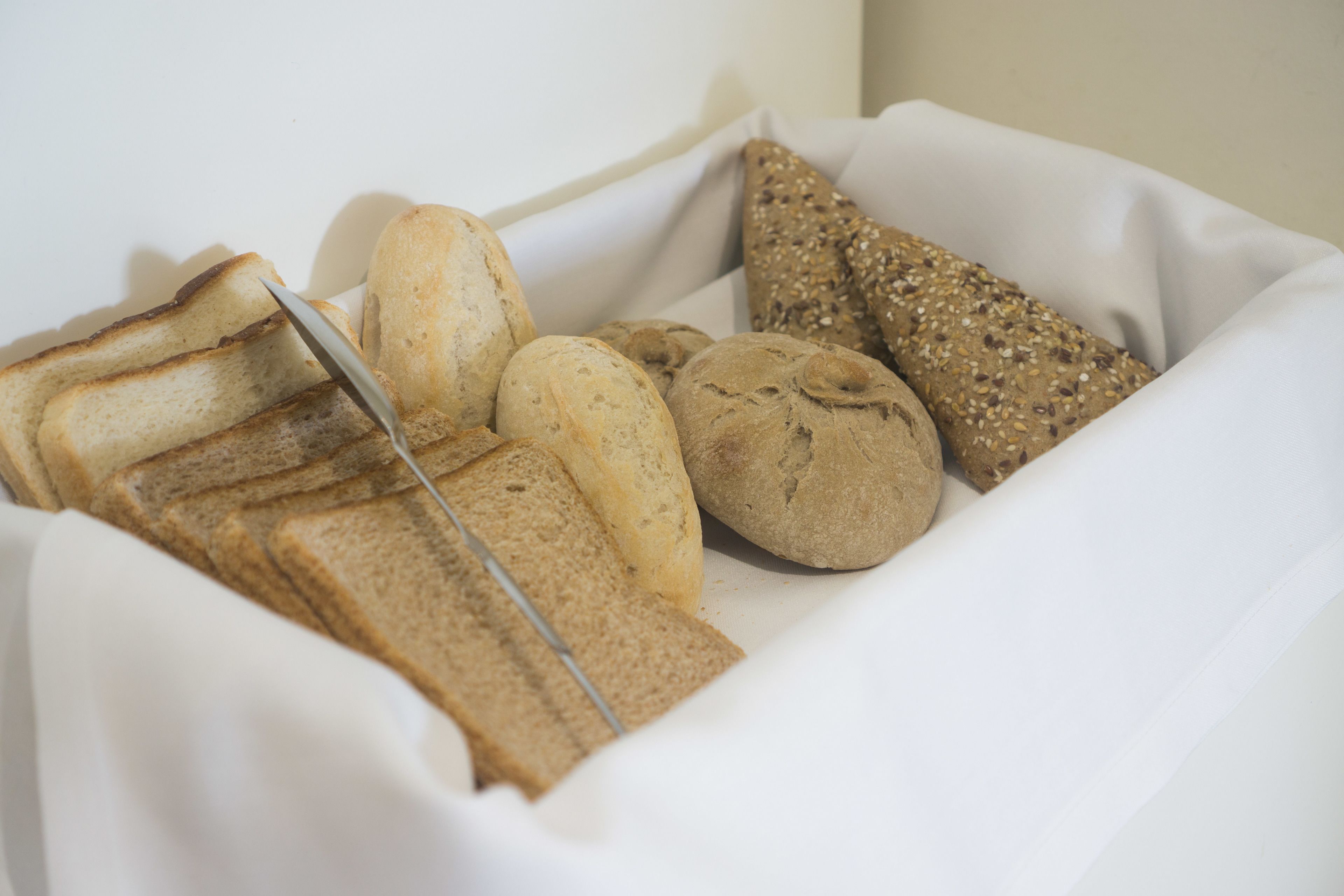 daily continental breakfast (eur 12 per person)