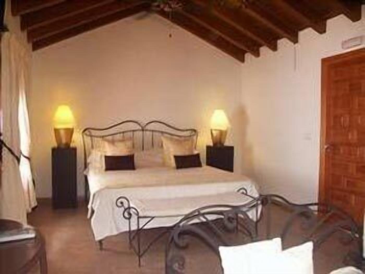 select comfort beds, in-room safe, iron/ironing board