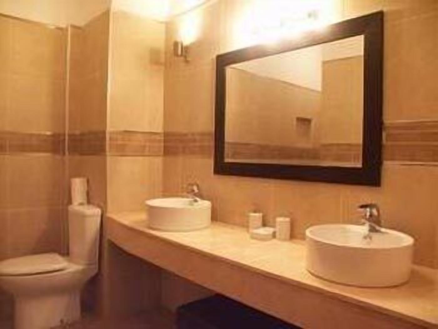 double room | bathroom sink