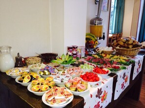 Daily buffet breakfast for a fee - Hostel Braunlage (Braunlage)