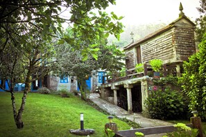 Exterior - Casa Perfeuto María (Outes)
