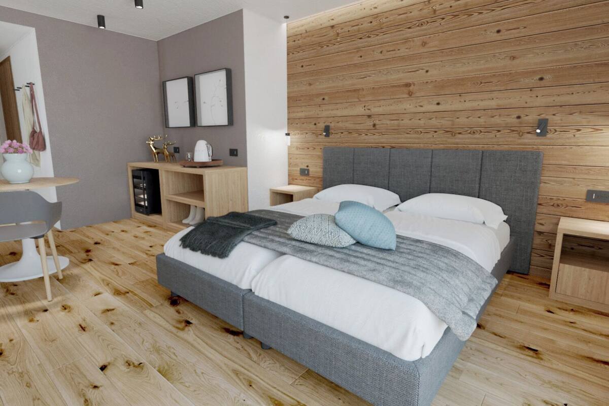 1 bedroom, in-room safe, desk, soundproofing