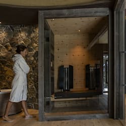 Suite Queen Deluxe, sauna, vista montagna | Tiện nghi tại phòng