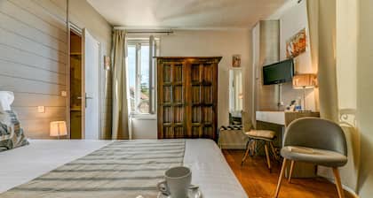 Logis Hostellerie Du Neez - Clos Gourmand