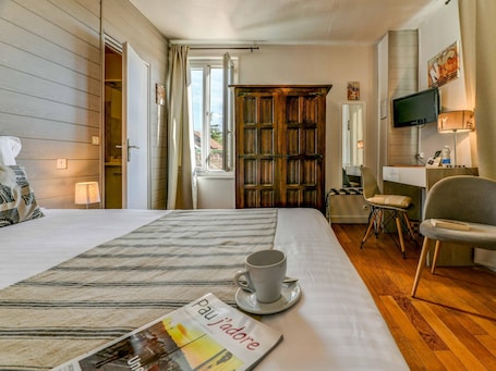 Camas plegables/adicionales y wifi gratis . Logis Hostellerie Du Neez - Clos Gourmand