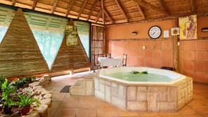 Indoor spa tub - First Group Gethlane Lodge (Greater Tubatse)