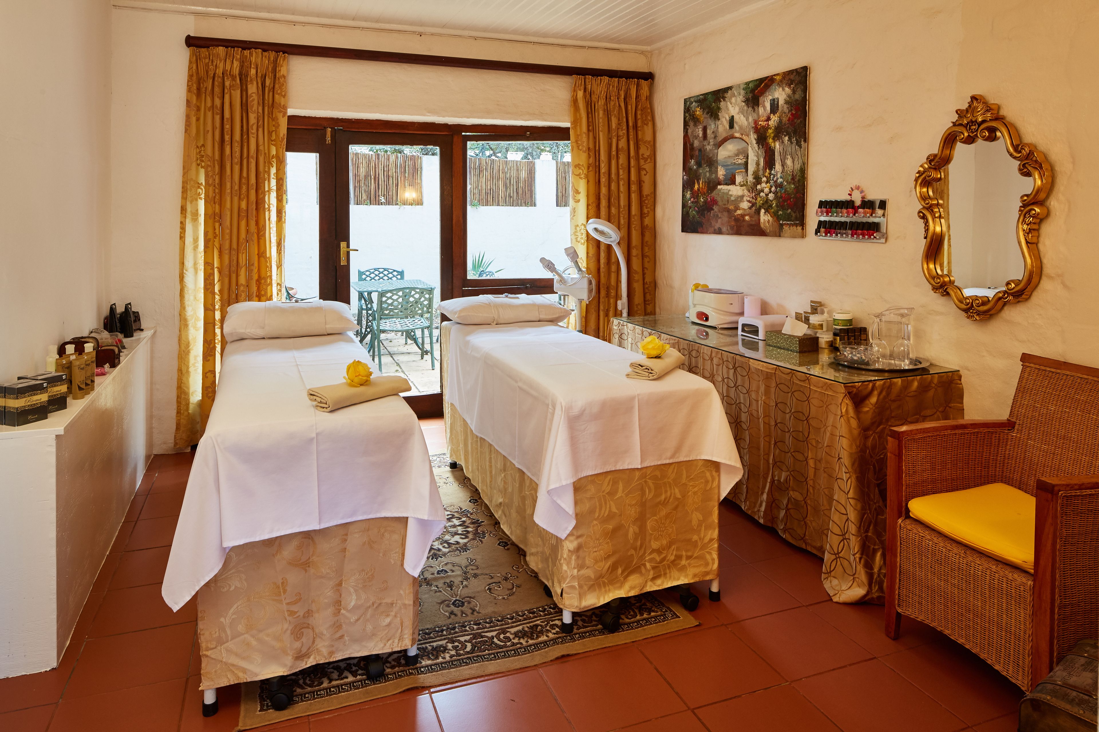 couples treatment room(s), sauna, hot tub, body treatments, aromatherapy