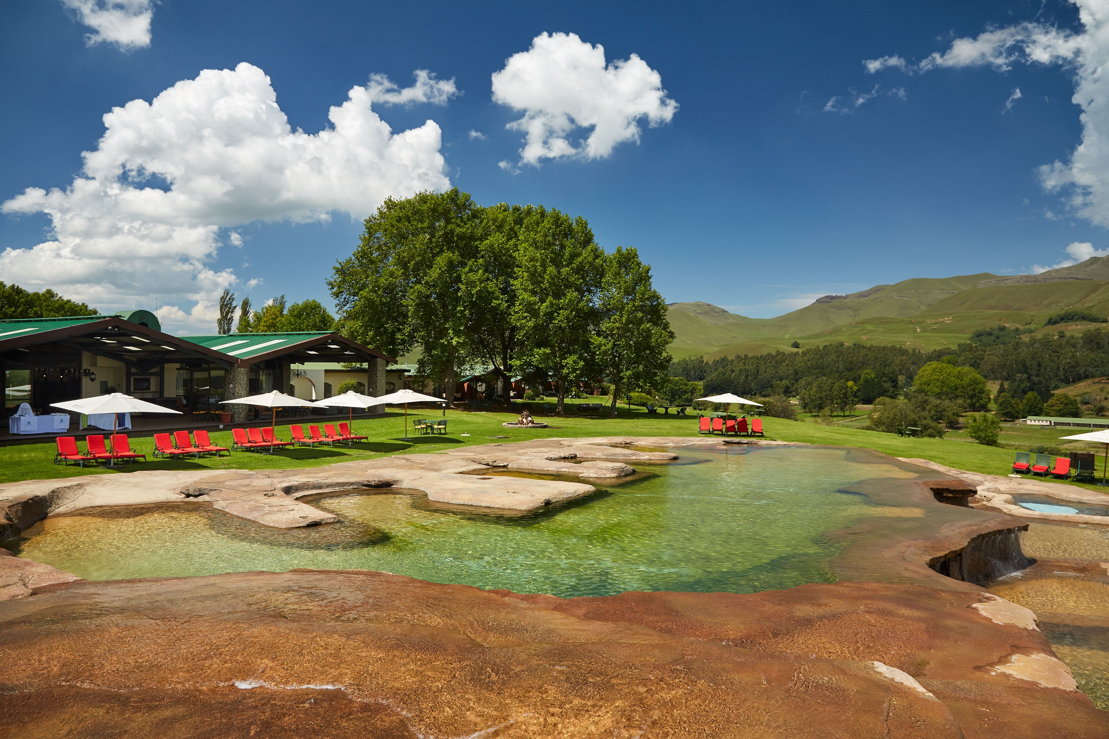 3 outdoor pools, pool umbrellas, pool loungers