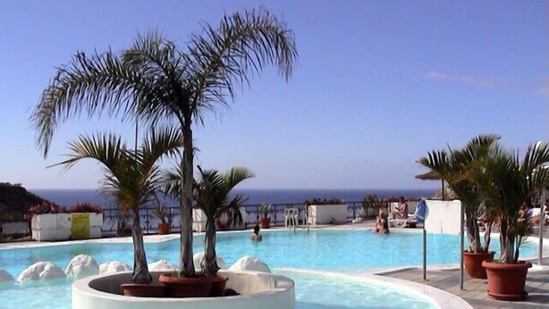 2 outdoor pools - Guanabara Park (Mogan)