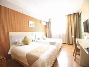 Blackout drapes, free WiFi - GreenTree Inn WenZhou XiaoNanMen Express Hotel (Wenzhou)