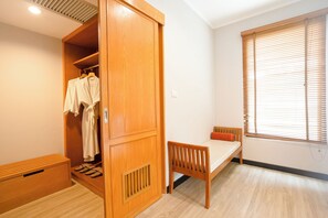 Pool Villa  | ห้องน้ำ | ฝักบัว, ของใช้ในห้องน้ำฟรี, ไดร์เป่าผม, เสื้อคลุมอาบน้ำ