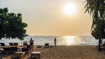Beach nearby, sun-loungers, beach towels, beach massages