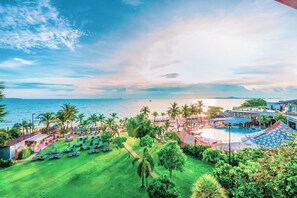 Exterior - Pinnacle Grand Jomtien Resort and Beach Club (Sattahip)