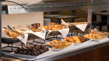 Petit déjeuner buffet