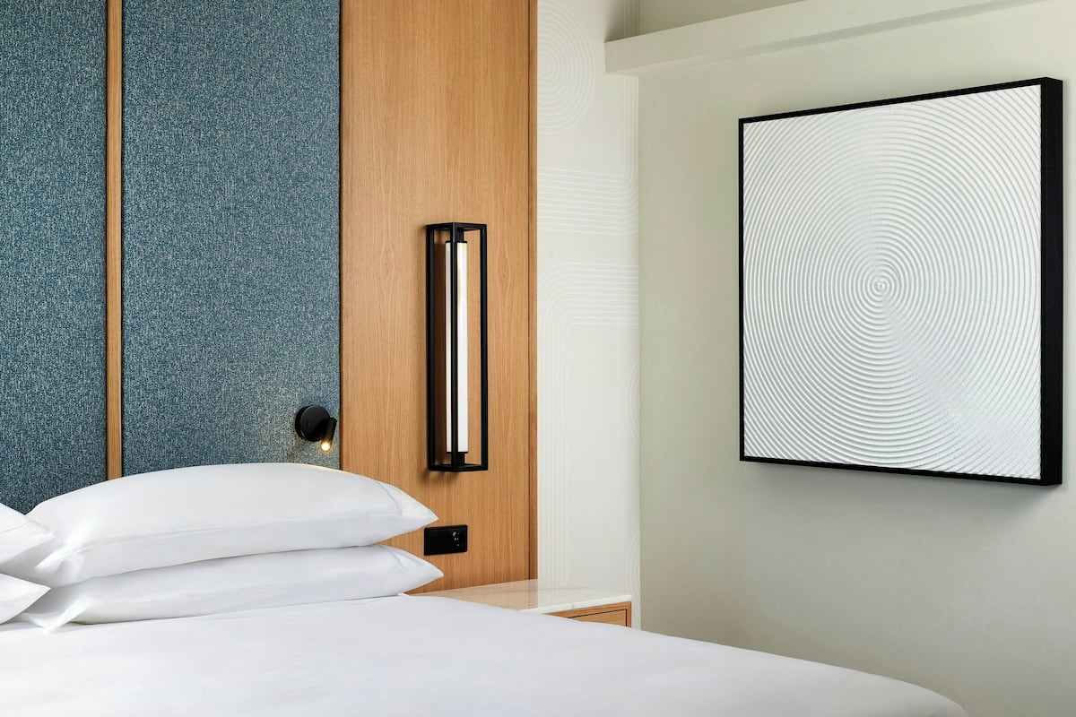 1 bedroom, minibar, in-room safe, laptop workspace