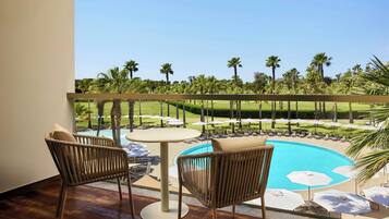 Kamar Deluks, 2 Tempat Tidur Twin, pemandangan kolam renang (Balcony) | Pemandangan dari kamar