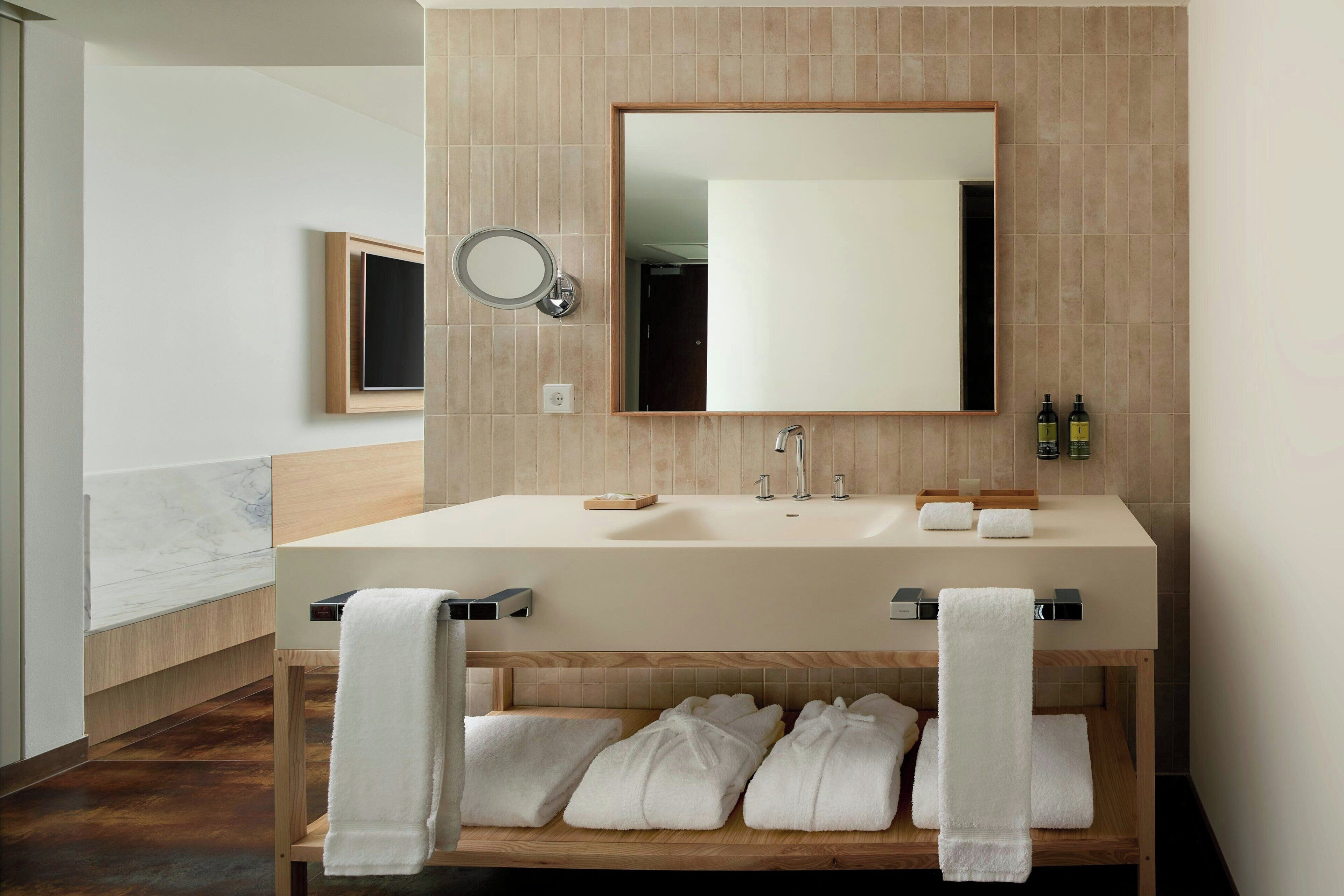 shower, free toiletries, hair dryer, bathrobes