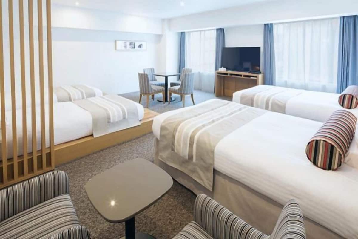 In-room safe, desk, free WiFi, bed sheets