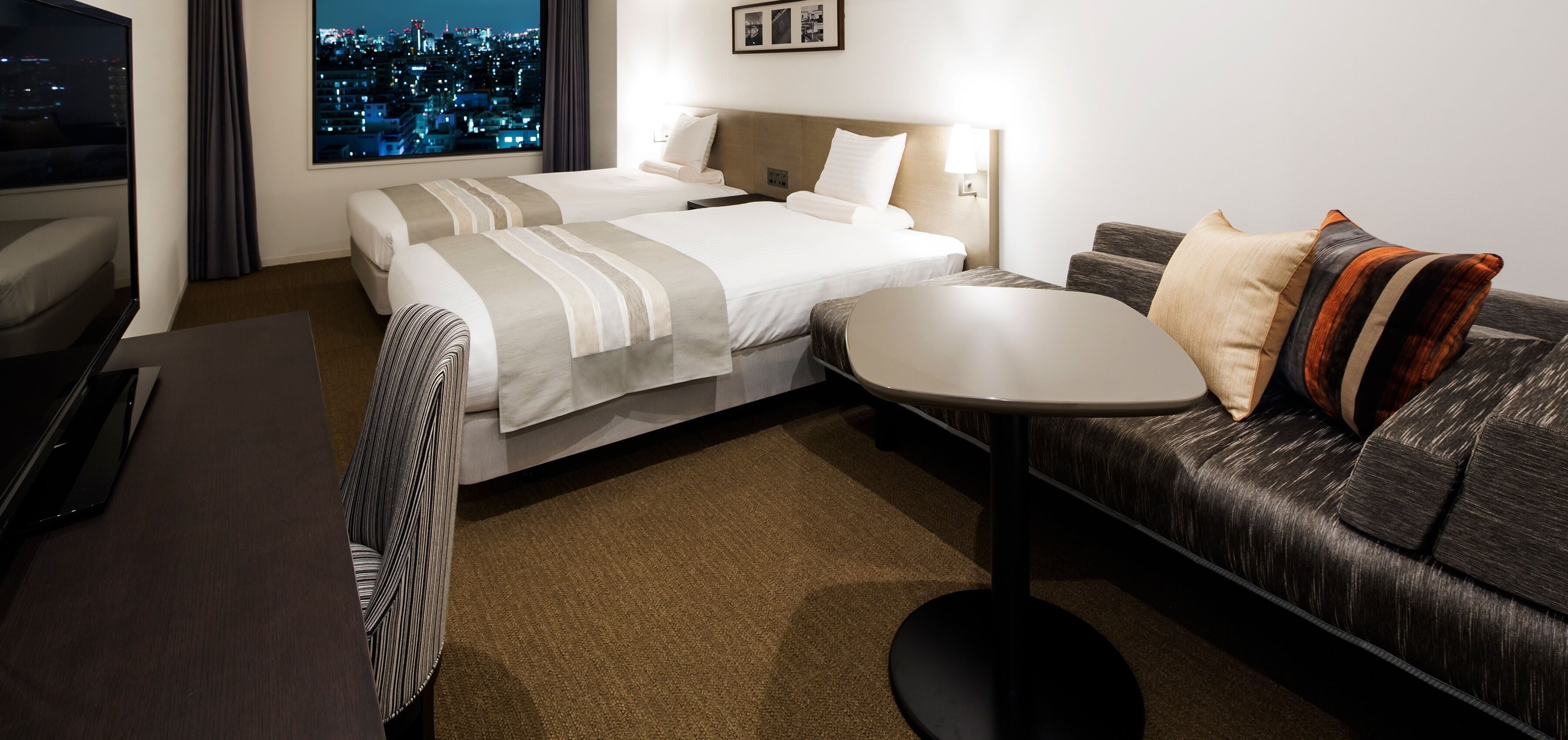 in-room safe, desk, free wifi, bed sheets