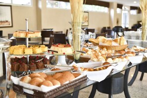 Petit déjeuner buffet compris tous les jours