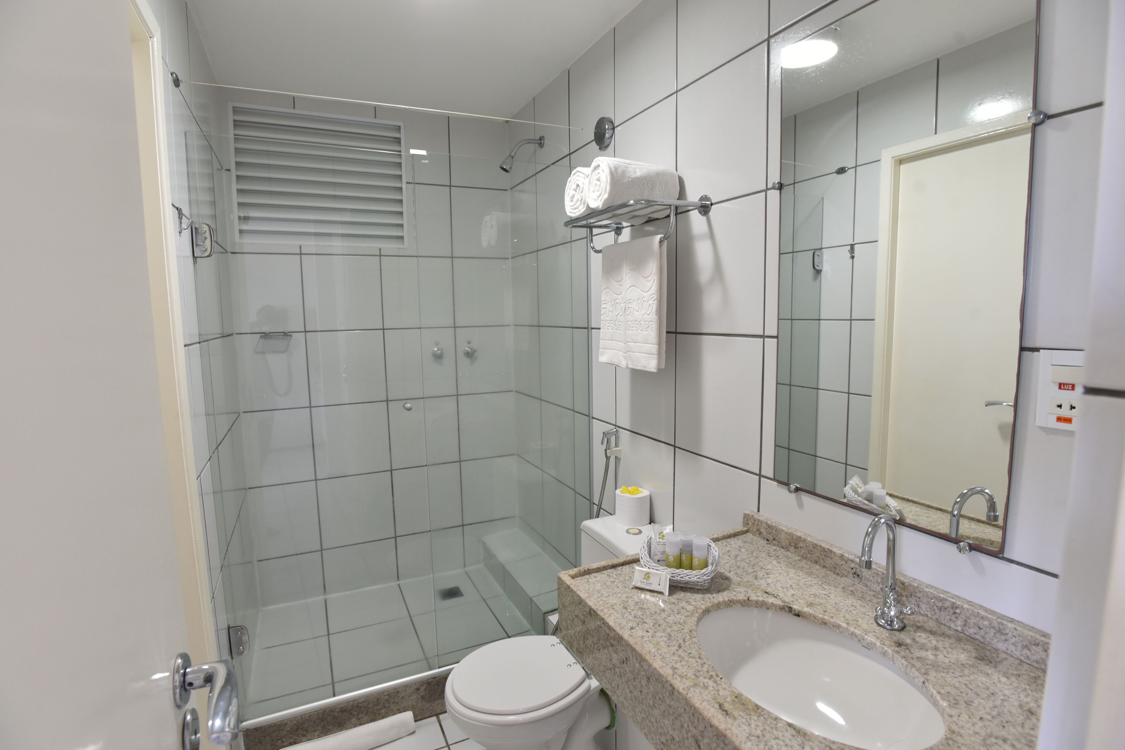 shower, free toiletries, hair dryer, towels