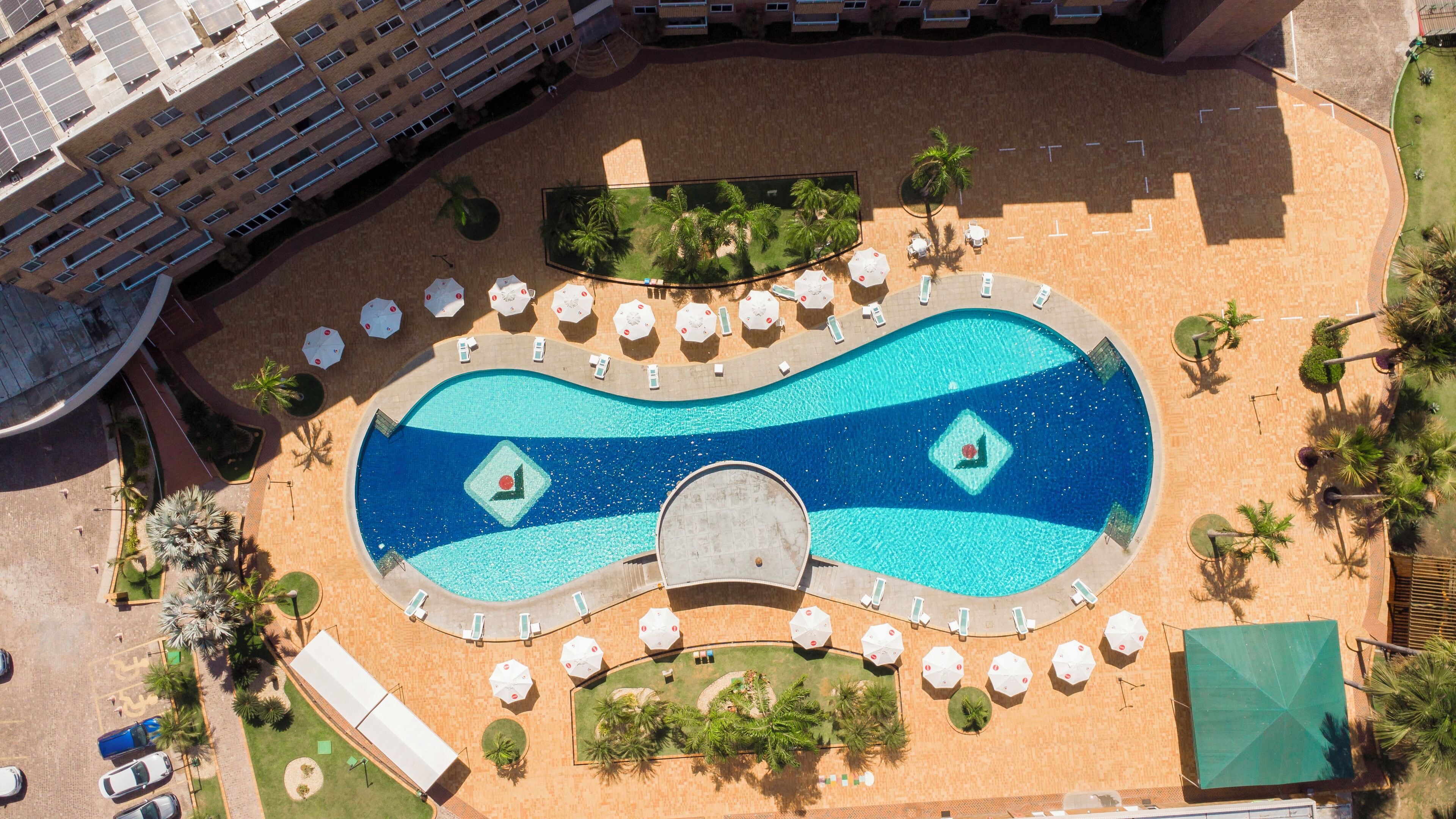 Außenpool, Liegestühle