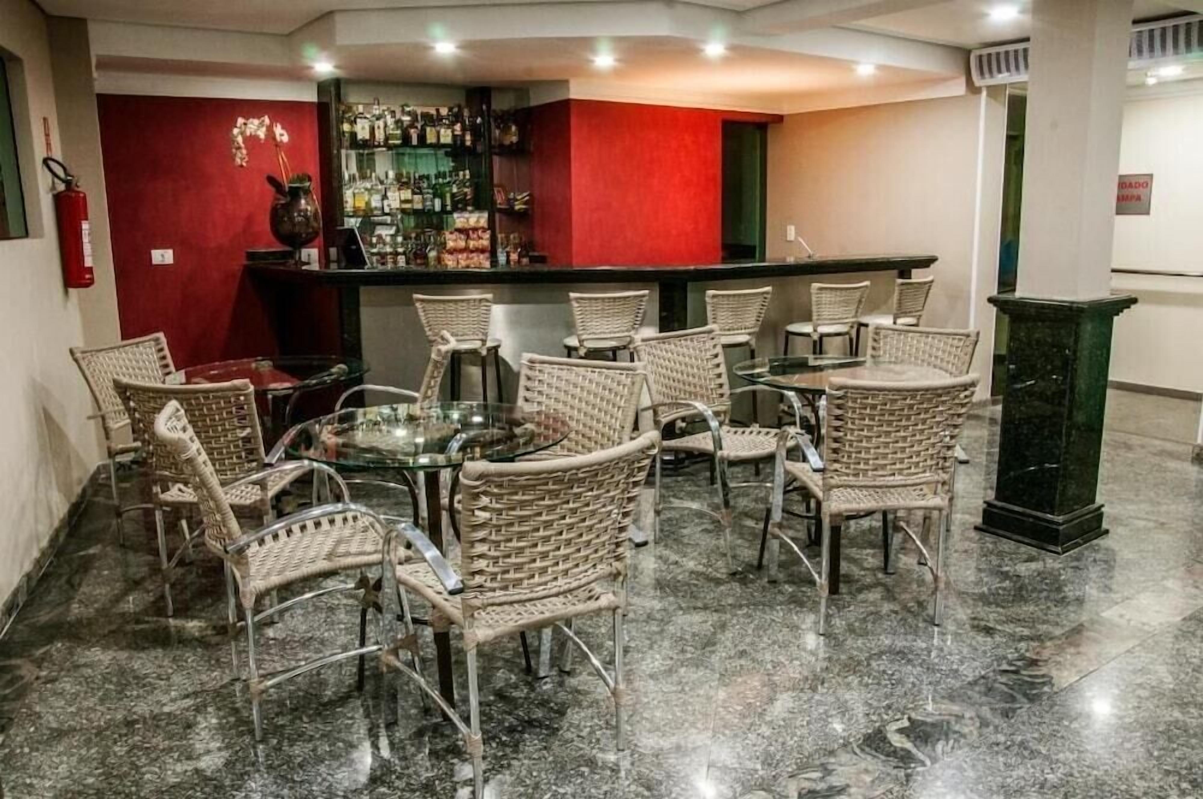 بار (في المنشاة)