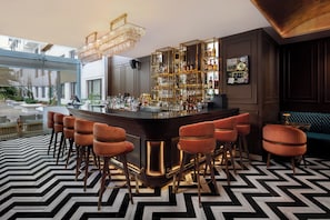 Bar (in der Unterkunft)