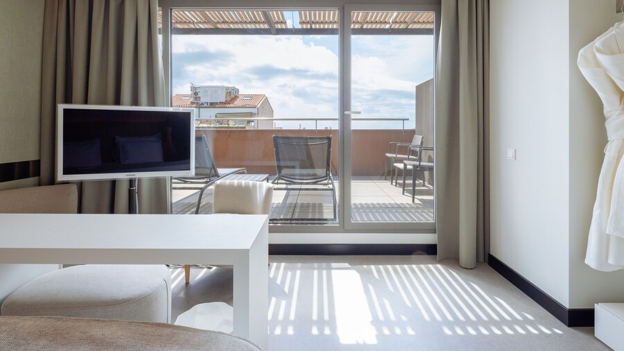 Hotel Arconte, Adults only