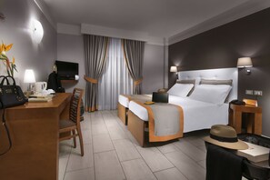 Phòng tiện nghi đơn giản, 2 giường đơn, không hút thuốc | Bộ trải giường bằng vải cotton Ai Cập, bộ đồ giường cao cấp 