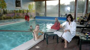 Innenpool, Liegestühle