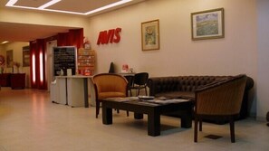 Lobby - Hotel Mediterraneo (San Miguel de Tucuman)