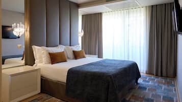 Appartement Familial | Coffres-forts dans les chambres, bureau, chambres insonorisées
