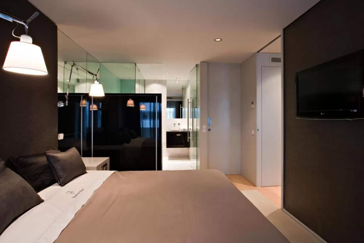 Coffres-forts dans les chambres, bureau, chambres insonorisées