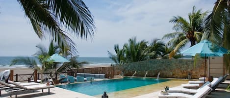 Alberca al aire libre