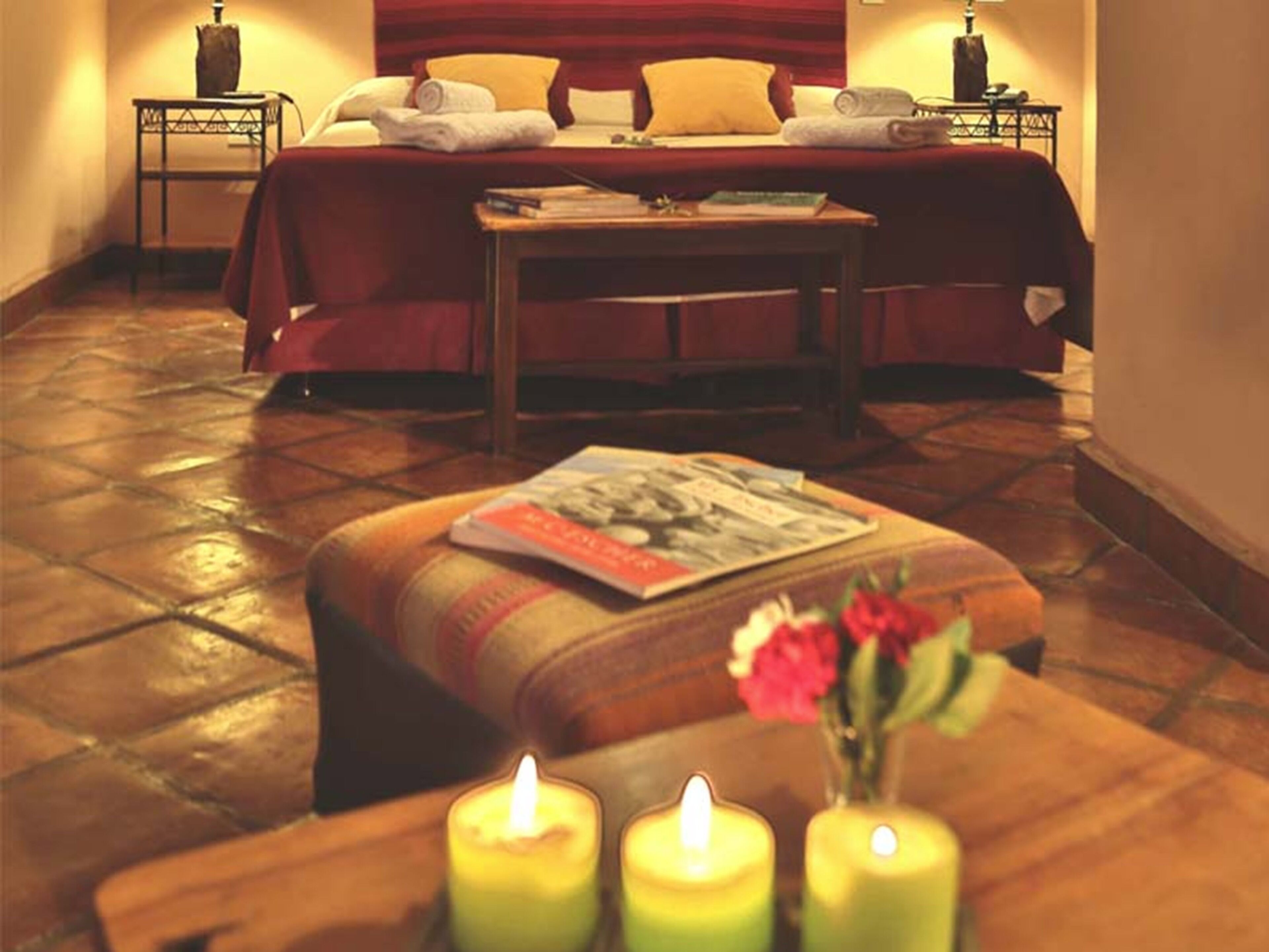 Caja de seguridad en la habitación y decoración personalizada 