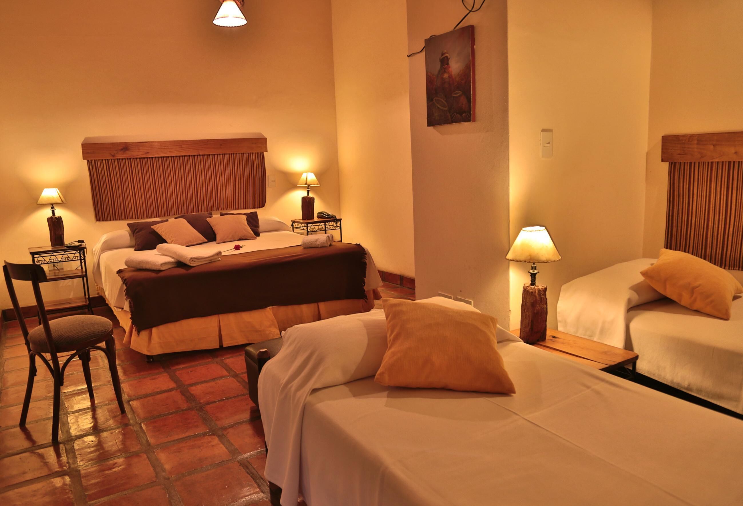 Safe på rommet, individuelt dekorert, individuelt innredet og skrivebord