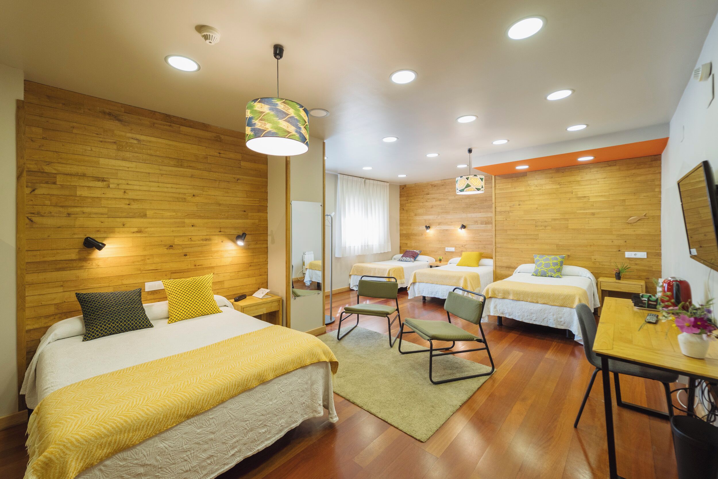 family room, multiple beds | desk, blackout curtains, free wifi, bed sheets