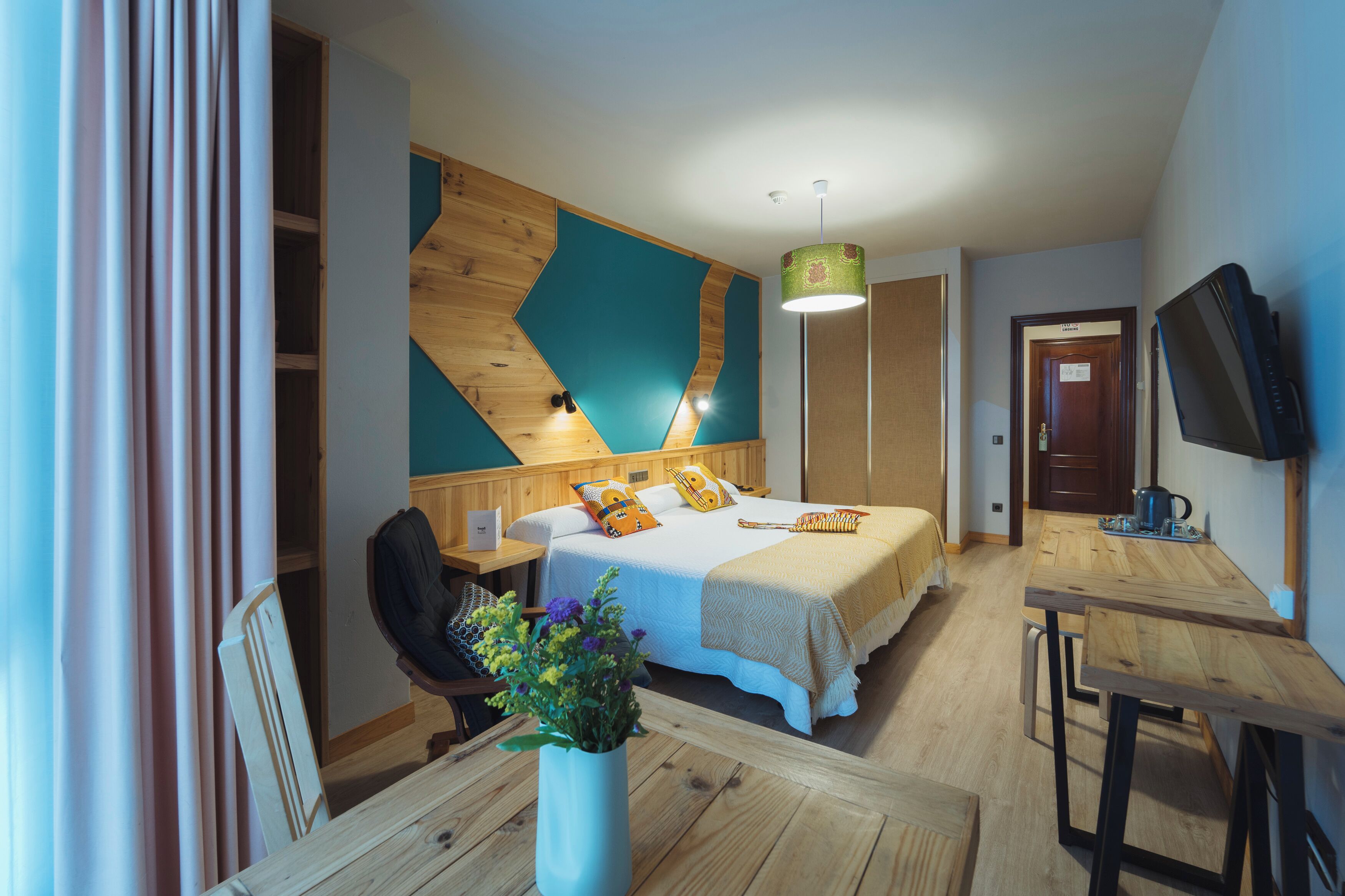 comfort double room | desk, blackout curtains, free wifi, bed sheets