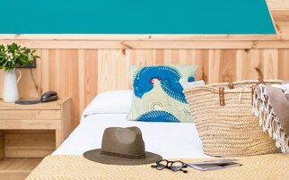 Habitación doble superior | Escritorio, cortinas opacas, wifi gratis y ropa de cama